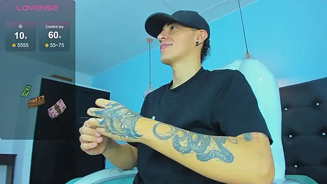 Snapshot of Lobo_17_ chatting on January 16, 2026, 3:43 am Lobo 17 online show from January 16, 2026, 3:43 am