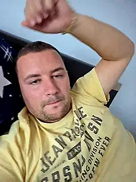 KarlosCarutox online show from September 20, 2025, 10:42 am