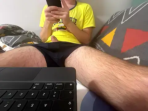 Snapshot of sweetspider35 chatting on December 7, 2024, 9:00 am sweetspider35 online show from December 7, 2024, 9:00 am