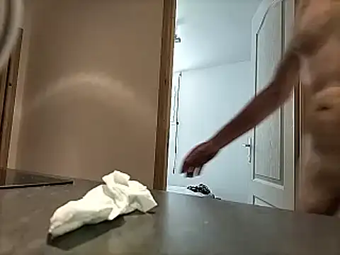 naturiste974 online show from March 3, 2025, 8:30 am