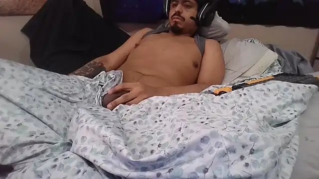 Snapshot of Slutpupdmv chatting on July 21, 2026, 12:24 am Slutpupdmv online show from July 21, 2026, 12:24 am