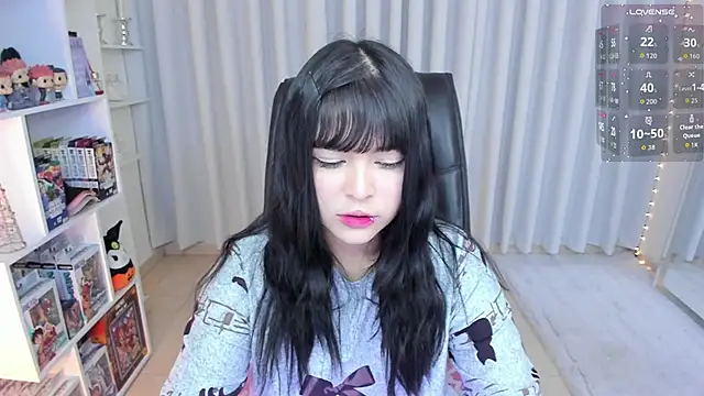 misshoneyxxx online show from November 5, 2025, 3:20 am