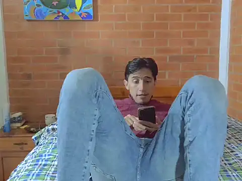 johan70sexy online show from February 6, 2026, 12:50 am