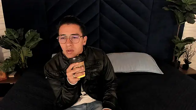 Andy Joy  online show from October 8, 2025, 11:12 am