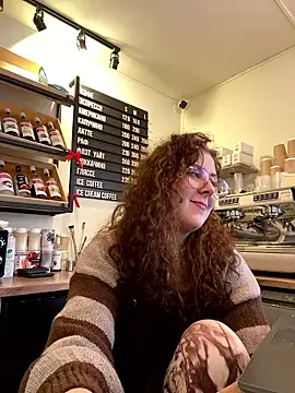 Snapshot of cinnabon_ chatting on January 17, 2026, 12:20 pm cinnabon online show from January 17, 2026, 12:20 pm