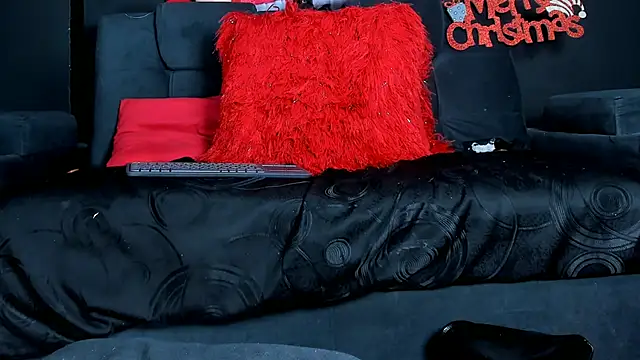 Snapshot of Coralinstone chatting on December 30, 2024, 6:05 pm Coralinstone online show from December 30, 2024, 6:05 pm