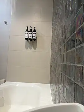 Snapshot of INboy95 chatting on January 18, 2025, 6:45 am INboy95 online show from January 18, 2025, 6:45 am