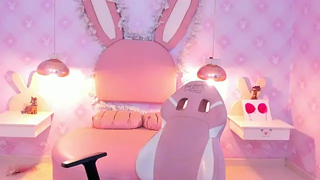 Snapshot of Saraa_Skinny chatting on February 28, 2025, 11:58 am Saraa Skinny online show from February 28, 2025, 11:58 am