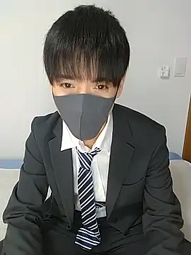 itsme LEON online show from March 8, 2025, 1:14 pm