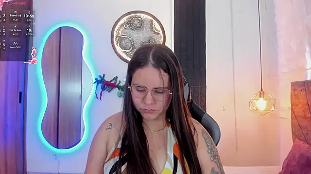 Snapshot of April1_sc chatting on December 18, 2025, 8:34 pm April1 sc online show from December 18, 2025, 8:34 pm