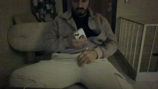 Snapshot of DateMike94 chatting on October 15, 2025, 9:01 pm DateMike94 online show from October 15, 2025, 9:01 pm