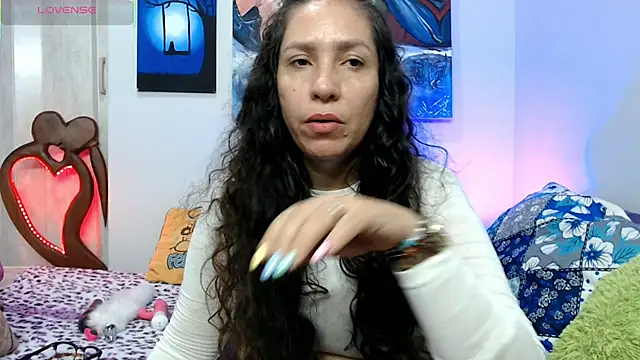 Snapshot of naihroby chatting on December 3, 2025, 3:29 am naihroby online show from December 3, 2025, 3:29 am