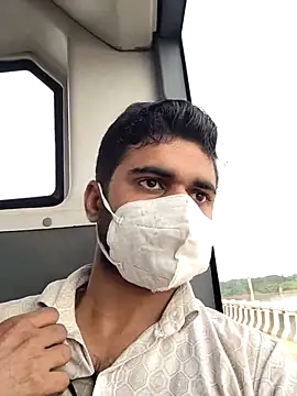 Ishan003 online show from October 13, 2025, 9:44 am