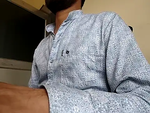 Ishan003 online show from September 14, 2025, 6:14 am