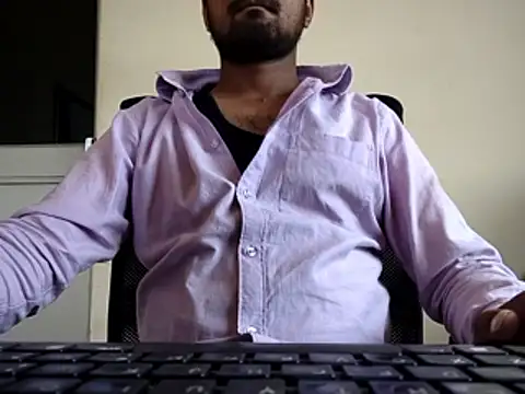 Ishan003 online show from February 3, 2026, 6:51 am