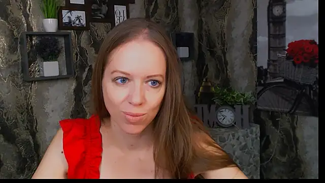 Snapshot of GloriaSi_ chatting on September 11, 2025, 4:34 am GloriaSi online show from September 11, 2025, 4:34 am