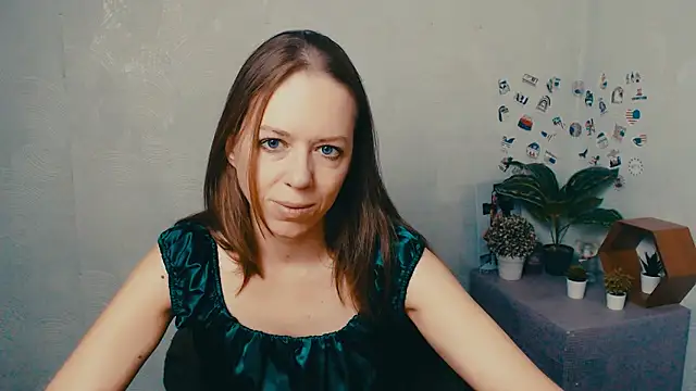 Snapshot of GloriaSi_ chatting on November 14, 2025, 5:33 am GloriaSi online show from November 14, 2025, 5:33 am