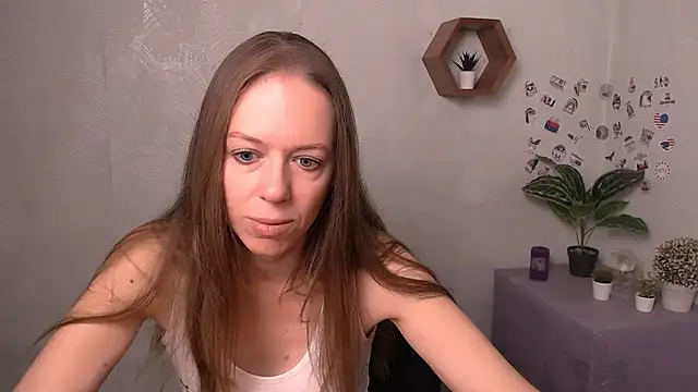 Snapshot of GloriaSi_ chatting on September 14, 2025, 4:24 am GloriaSi online show from September 14, 2025, 4:24 am