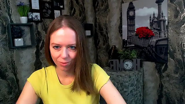 Snapshot of GloriaSi_ chatting on November 19, 2025, 6:02 am GloriaSi online show from November 19, 2025, 6:02 am