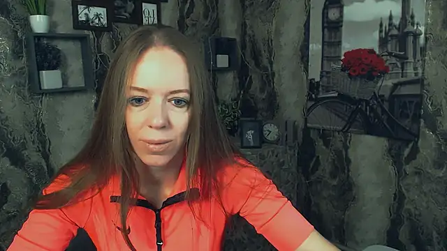 Snapshot of GloriaSi_ chatting on August 2, 2026, 4:00 am GloriaSi online show from August 2, 2026, 4:00 am
