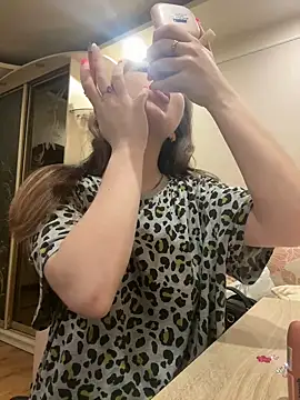 Snapshot of sexyy_girl_ chatting on December 26, 2024, 12:05 pm sexyy girl online show from December 26, 2024, 12:05 pm