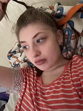 Snapshot of sexyy_girl_ chatting on March 6, 2025, 1:14 pm sexyy girl online show from March 6, 2025, 1:14 pm