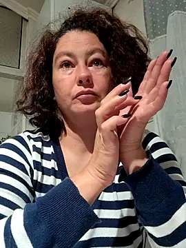 Snapshot of RamyLove36 chatting on November 5, 2025, 5:21 am RamyLove36 online show from November 5, 2025, 5:21 am