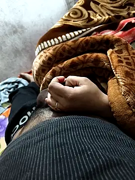 Snapshot of Bhabhi_desi12 chatting on December 15, 2025, 4:46 pm Bhabhi desi12 online show from December 15, 2025, 4:46 pm