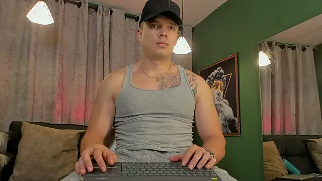 Snapshot of Jake_Tylerr_ chatting on May 4, 2026, 6:44 pm Jake Tylerr online show from May 4, 2026, 6:44 pm
