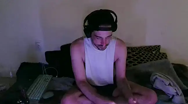 Snapshot of SirCharlesXXX chatting on February 2, 2025, 4:37 am SirCharlesXXX online show from February 2, 2025, 4:37 am