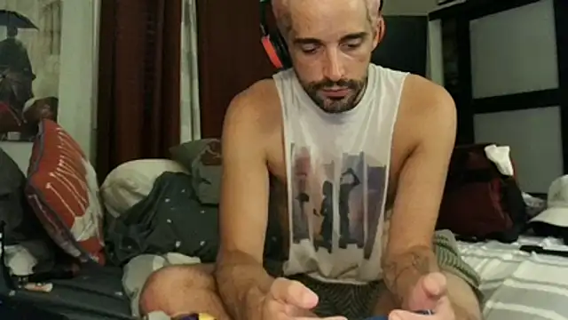 Snapshot of SirCharlesXXX chatting on October 17, 2025, 10:22 pm SirCharlesXXX online show from October 17, 2025, 10:22 pm