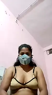 Snapshot of Soniyagupta999 chatting on February 12, 2025, 12:44 pm Soniyagupta999 online show from February 12, 2025, 12:44 pm