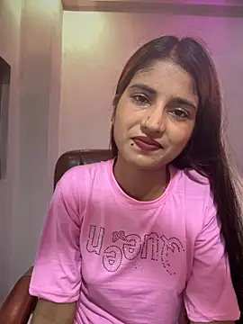 Snapshot of DiyAsingHh chatting on September 26, 2025, 3:30 pm DiyAsingHh online show from September 26, 2025, 3:30 pm