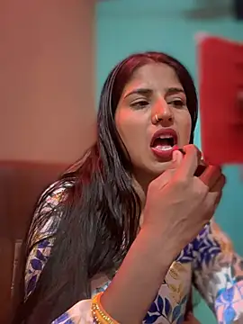 Snapshot of DiyAsingHh chatting on March 18, 2025, 6:50 am DiyAsingHh online show from March 18, 2025, 6:50 am