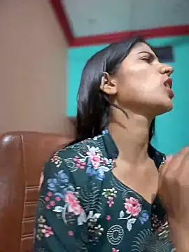 Snapshot of DiyAsingHh chatting on February 6, 2025, 7:13 am DiyAsingHh online show from February 6, 2025, 7:13 am