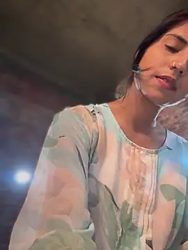 Snapshot of DiyAsingHh chatting on March 15, 2025, 5:08 am DiyAsingHh online show from March 15, 2025, 5:08 am