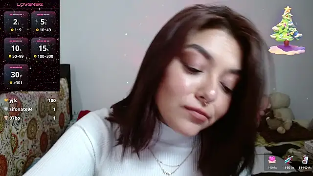 Snapshot of charlott_3 chatting on January 3, 2025, 5:53 pm charlott 3 online show from January 3, 2025, 5:53 pm