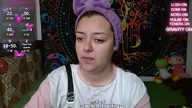 Snapshot of charlott_3 chatting on March 4, 2025, 4:41 pm charlott 3 online show from March 4, 2025, 4:41 pm