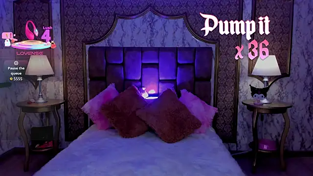 Snapshot of SoffiQueen chatting on September 18, 2025, 8:01 pm SoffiQueen online show from September 18, 2025, 8:01 pm