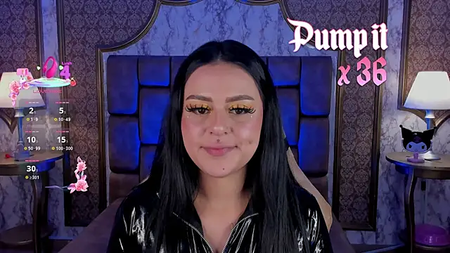 Snapshot of SoffiQueen chatting on September 9, 2025, 8:18 pm SoffiQueen online show from September 9, 2025, 8:18 pm