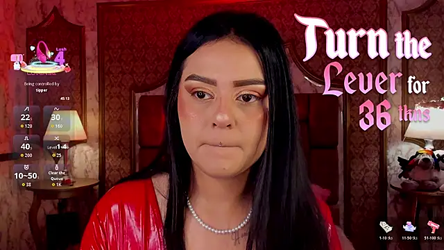 SoffiQueen online show from January 7, 2026, 1:27 pm