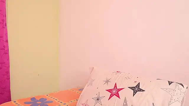 Snapshot of freddsexxx chatting on December 15, 2025, 3:40 pm freddsexxx online show from December 15, 2025, 3:40 pm