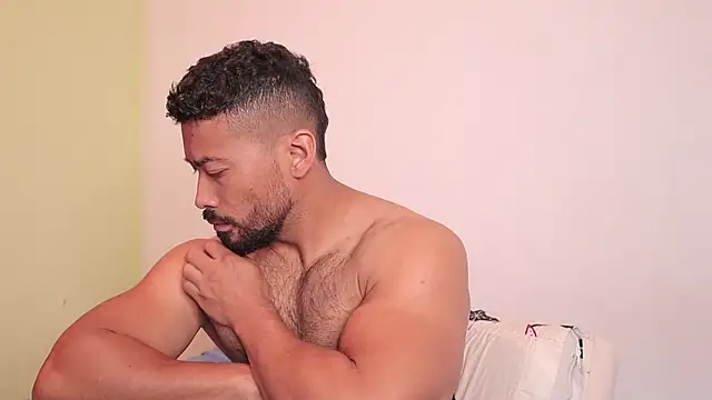 Snapshot of freddsexxx chatting on February 4, 2026, 2:34 pm freddsexxx online show from February 4, 2026, 2:34 pm