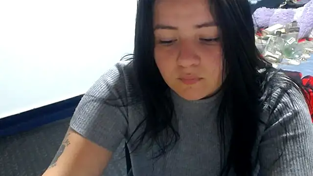 Snapshot of shopyymessyy chatting on January 24, 2025, 10:30 pm shopyymessyy online show from January 24, 2025, 10:30 pm