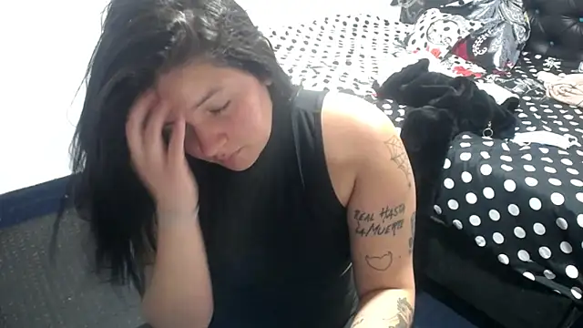 Snapshot of shopyymessyy chatting on February 12, 2025, 9:01 pm shopyymessyy online show from February 12, 2025, 9:01 pm