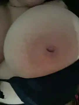 arabe-sex online show from June 17, 2026, 11:36 pm