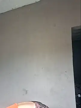 Snapshot of luuhcat09 chatting on January 7, 2026, 12:43 pm luuhcat09 online show from January 7, 2026, 12:43 pm