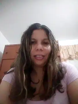 Snapshot of Carliina_Soussa chatting on September 8, 2025, 11:37 pm Carliina Soussa online show from September 8, 2025, 11:37 pm