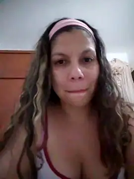 Snapshot of Carliina_Soussa chatting on November 30, 2025, 12:11 am Carliina Soussa online show from November 30, 2025, 12:11 am