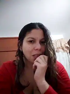 Snapshot of Carliina_Soussa chatting on October 14, 2025, 11:14 pm Carliina Soussa online show from October 14, 2025, 11:14 pm